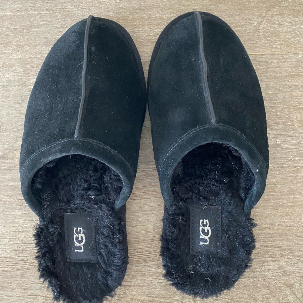 UGG Women’s Slippers